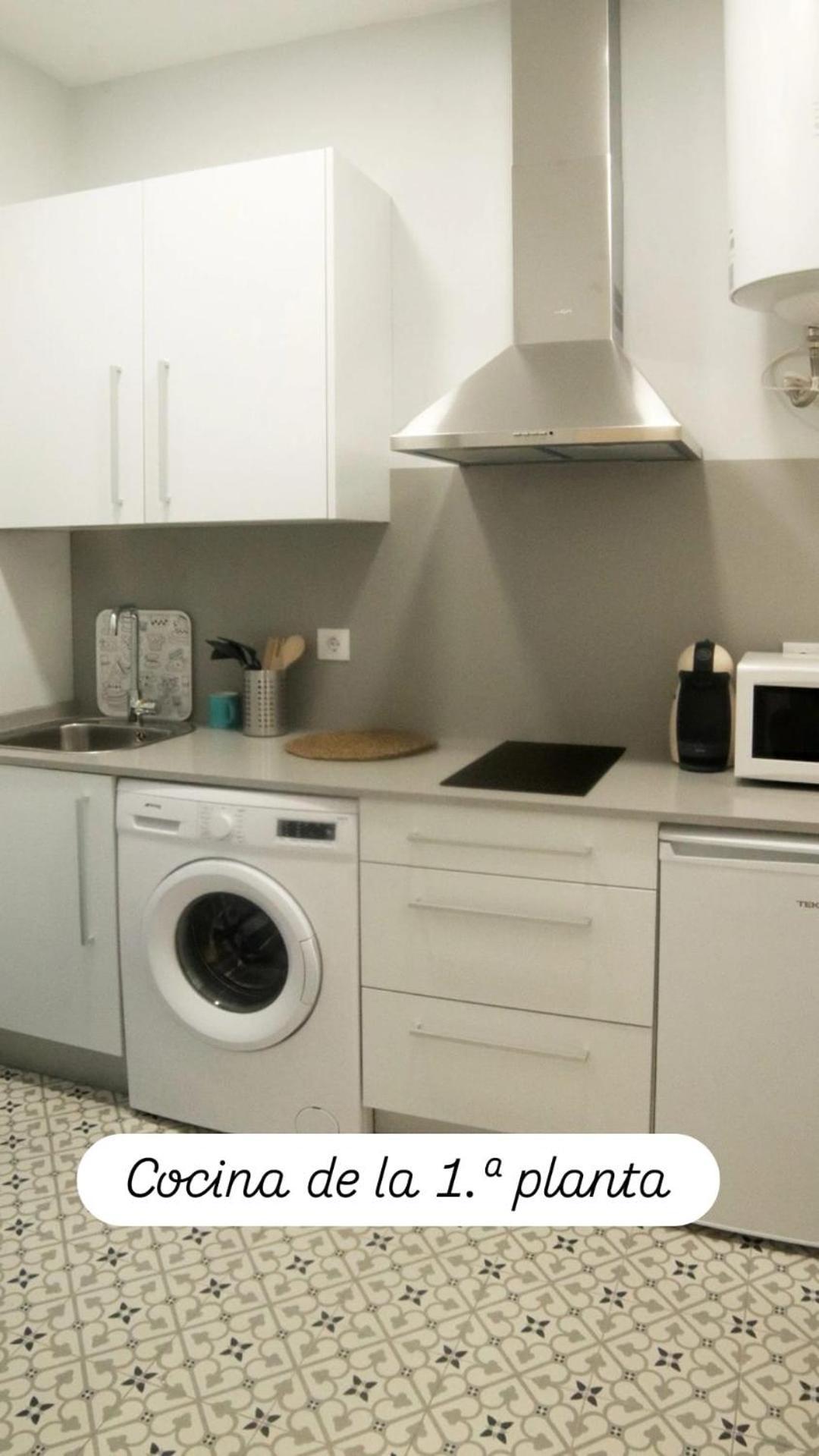 Apartamentos En La Plaza Dona Elvira, 7 Sevilla Exterior foto
